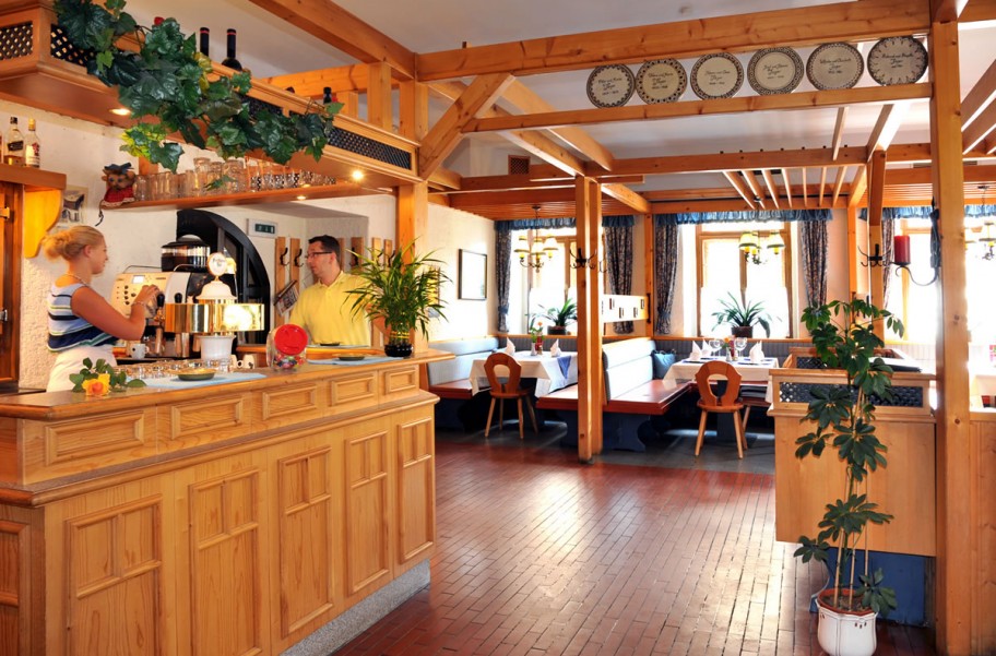 Restaurant & Hotelbar © Hotel zum Goldenen Adler